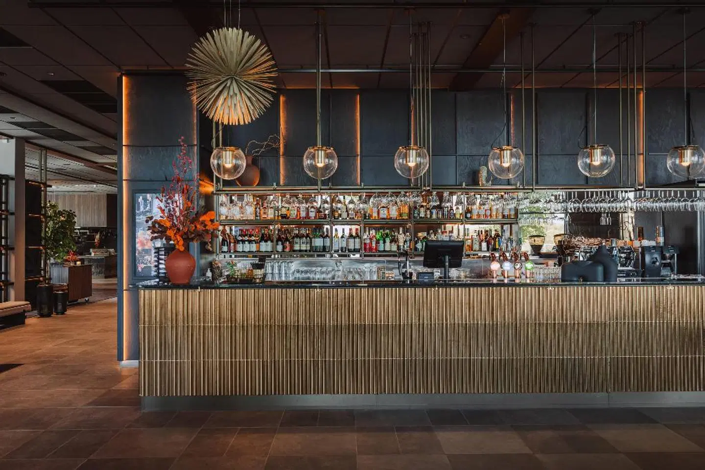 Clarion Hotel The Pier Bar