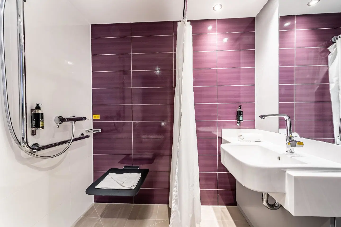 Premier Inn Essen City Centre Badezimmer