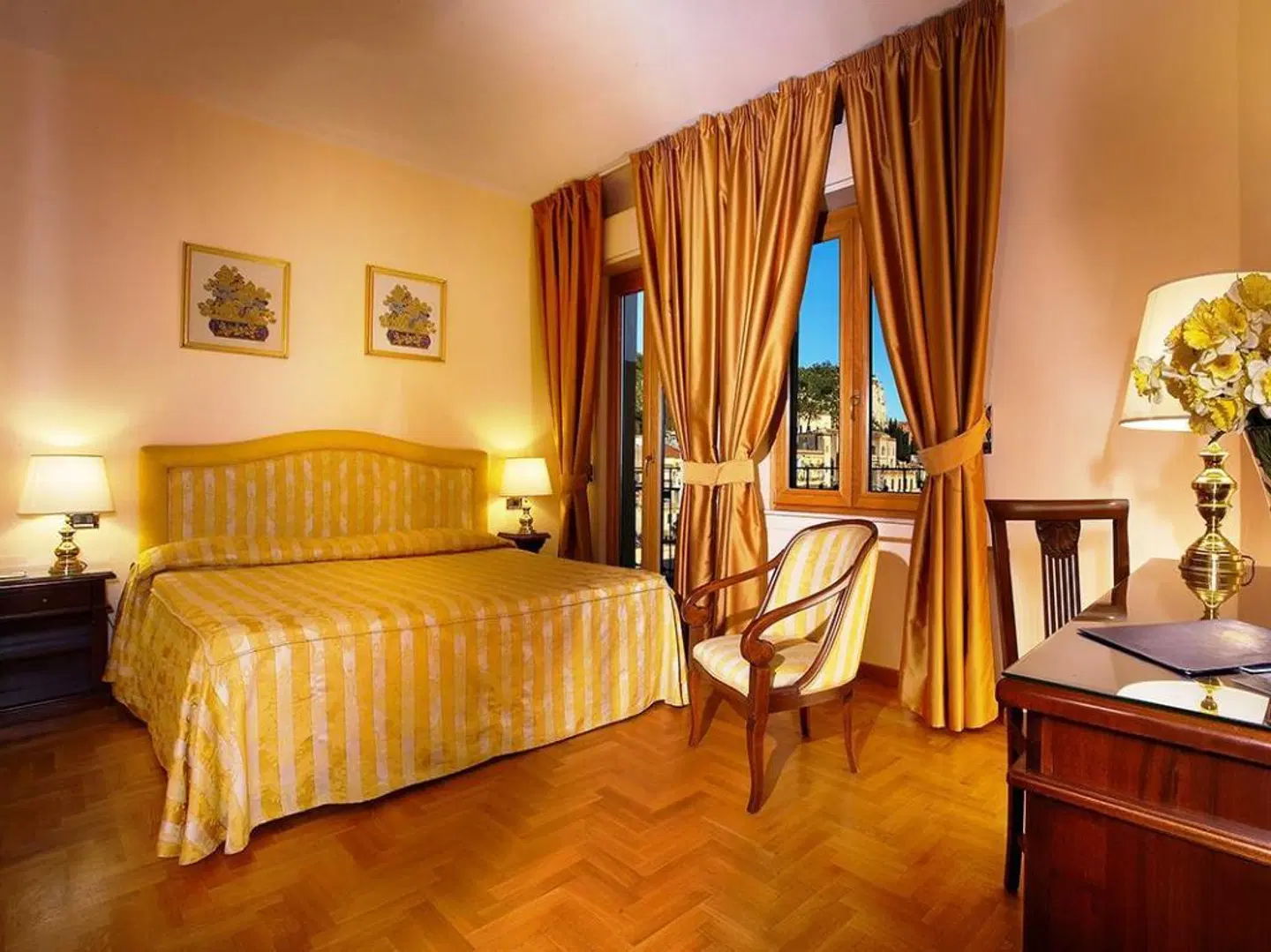 Isabella ROOM_EXAMPLE