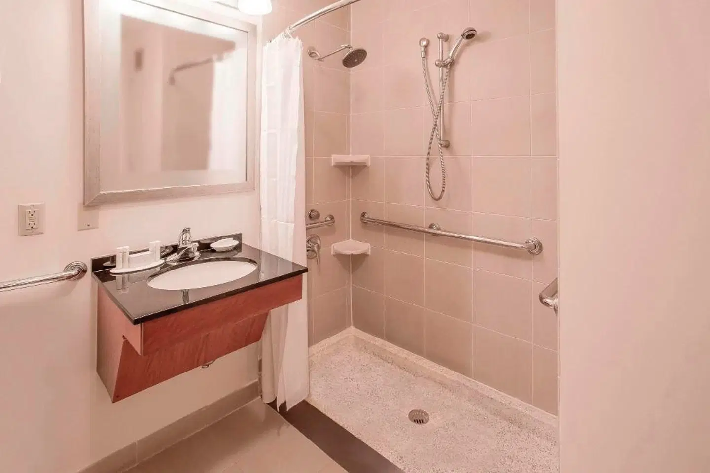 Residence Inn by Marriott New York Manhattan/Times Square Badezimmer