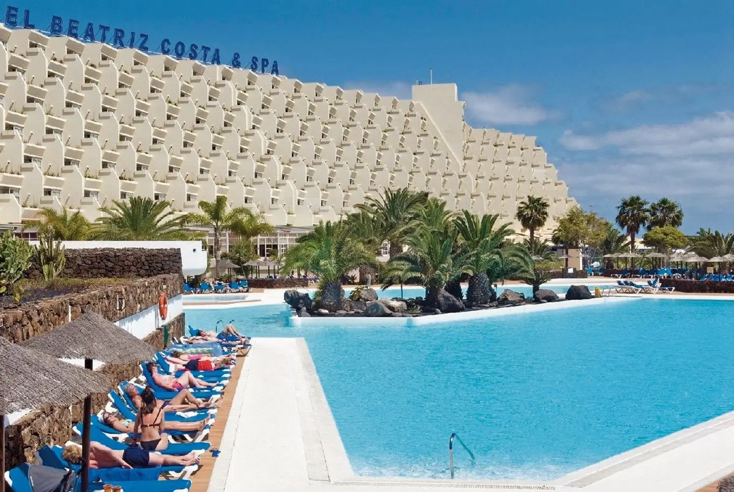 Beatriz Costa & Spa OUTDOOR_POOL