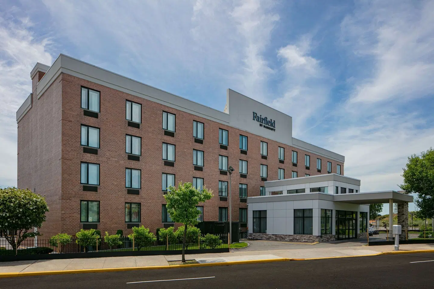 Fairfield Inn by Marriott New York JFK Airport EXTERIOR