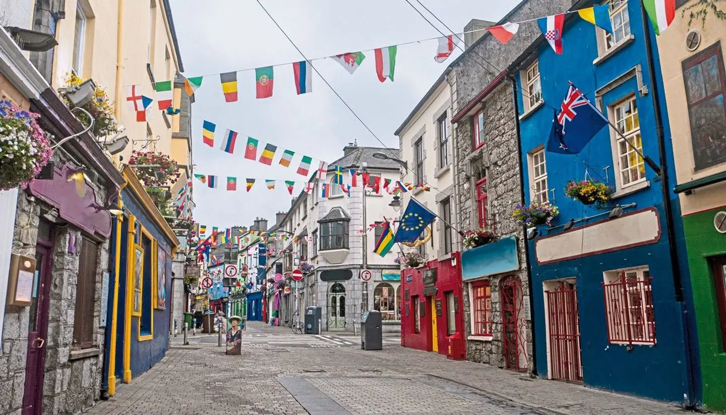 Herzliches Galway MODEL_IMPRESSION