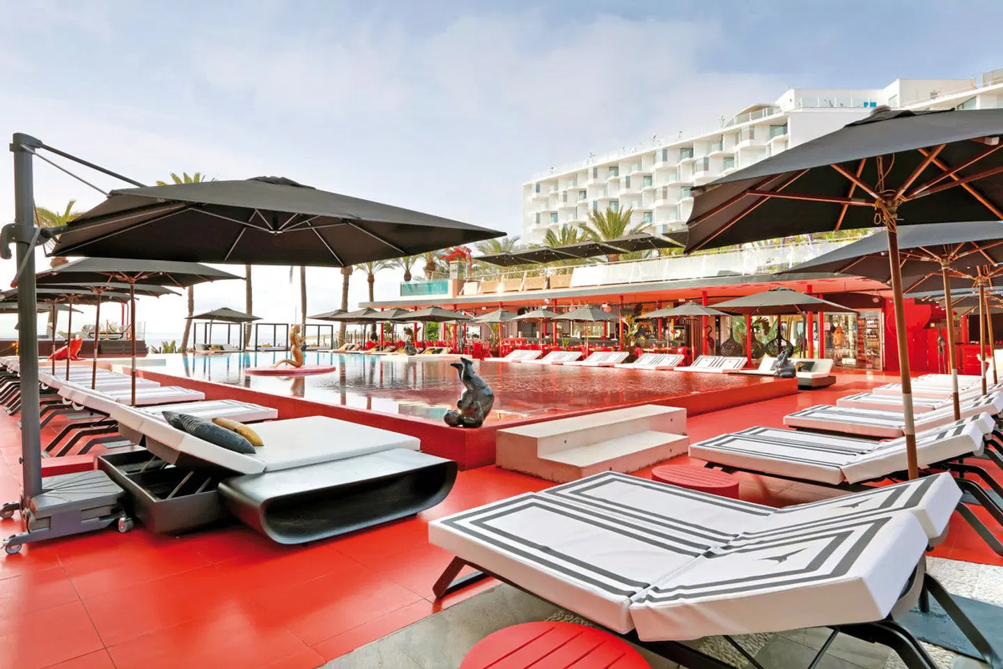 The Unexpected Terrasse