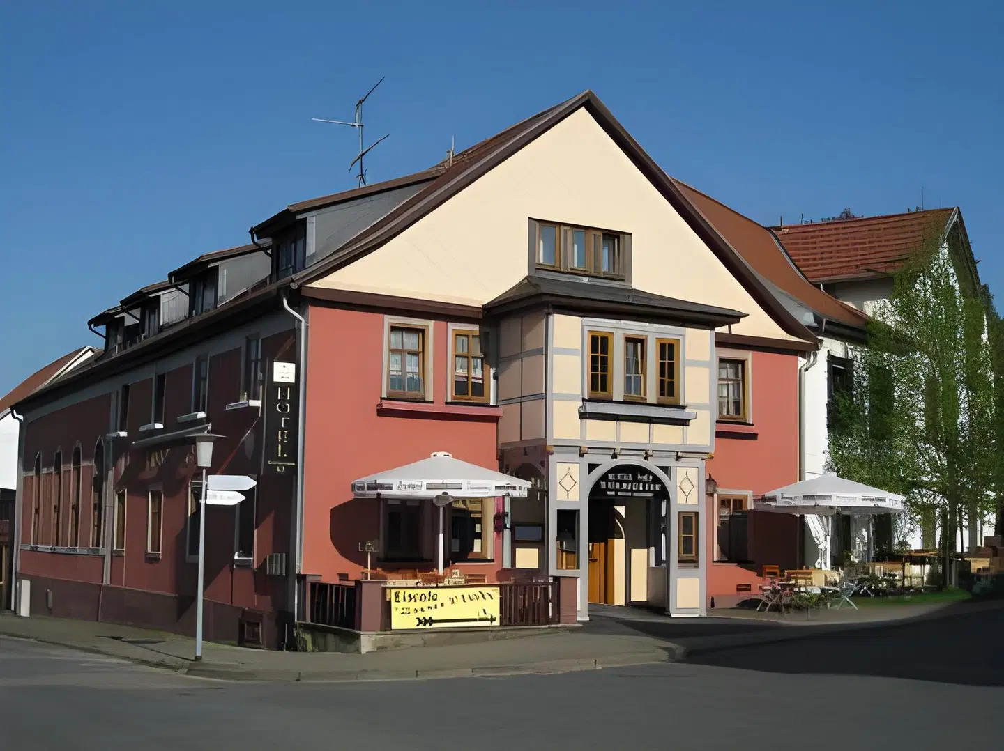 Thüringer Hof EXTERIOR