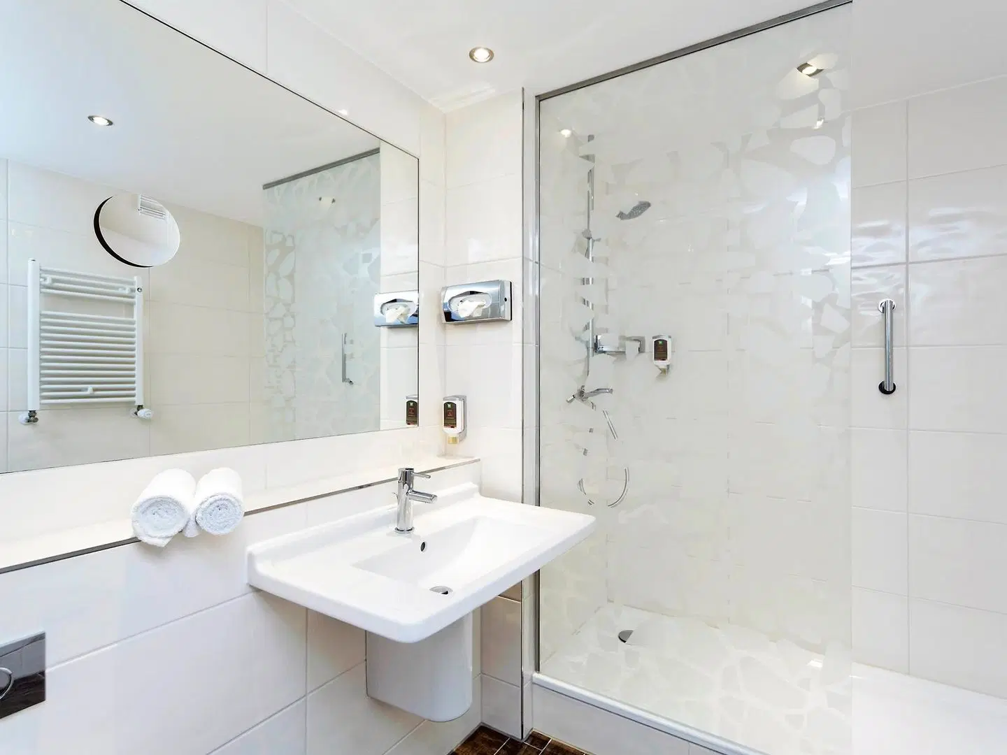 Premier Inn Stuttgart Bad Cannstatt Badezimmer