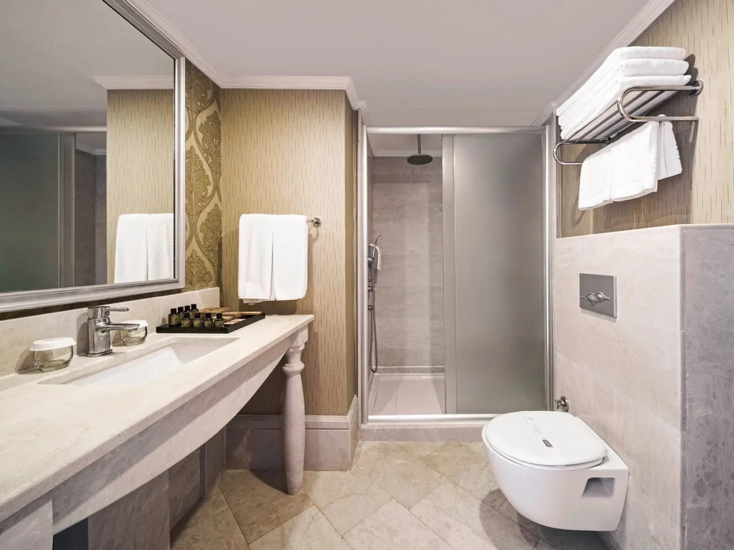 Asteria Bloom Side Badezimmer