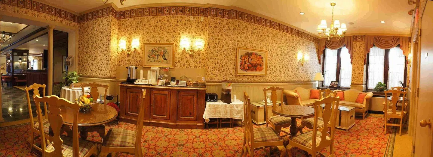 The Wall Street Inn Bar