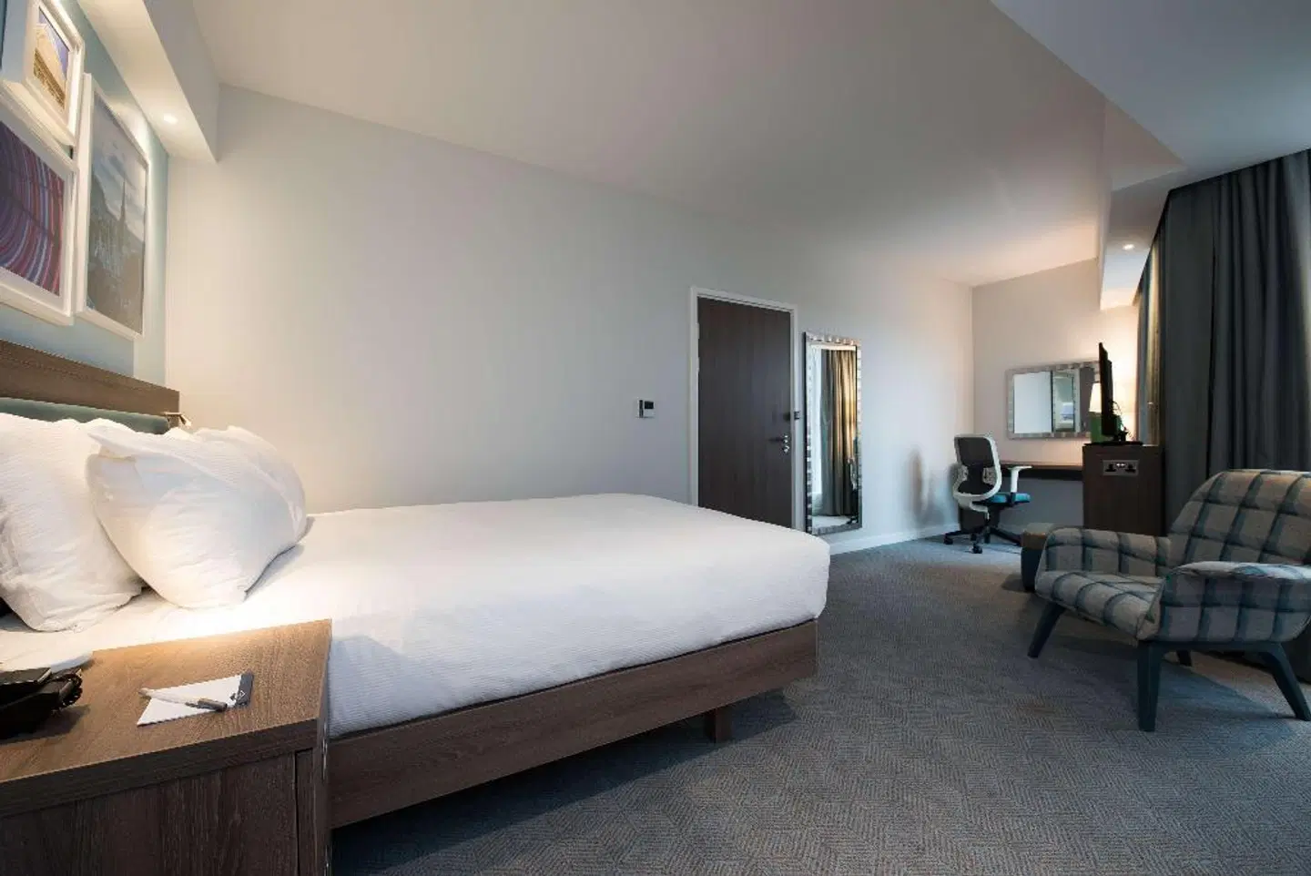 Hampton by Hilton Edinburgh West End ROOM_EXAMPLE