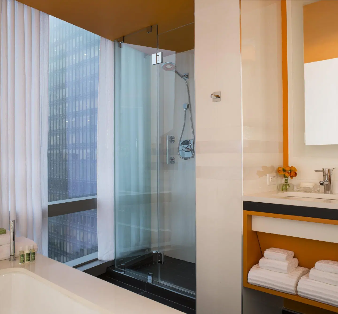 Courtyard by Marriott New York Manhattan/Central Park Badezimmer