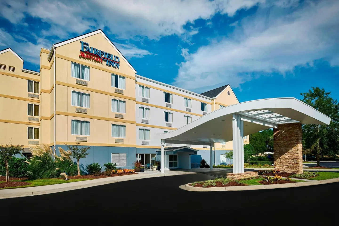 Fairfield Inn by Marriott Myrtle Beach Broadway at the Beach EXTERIOR