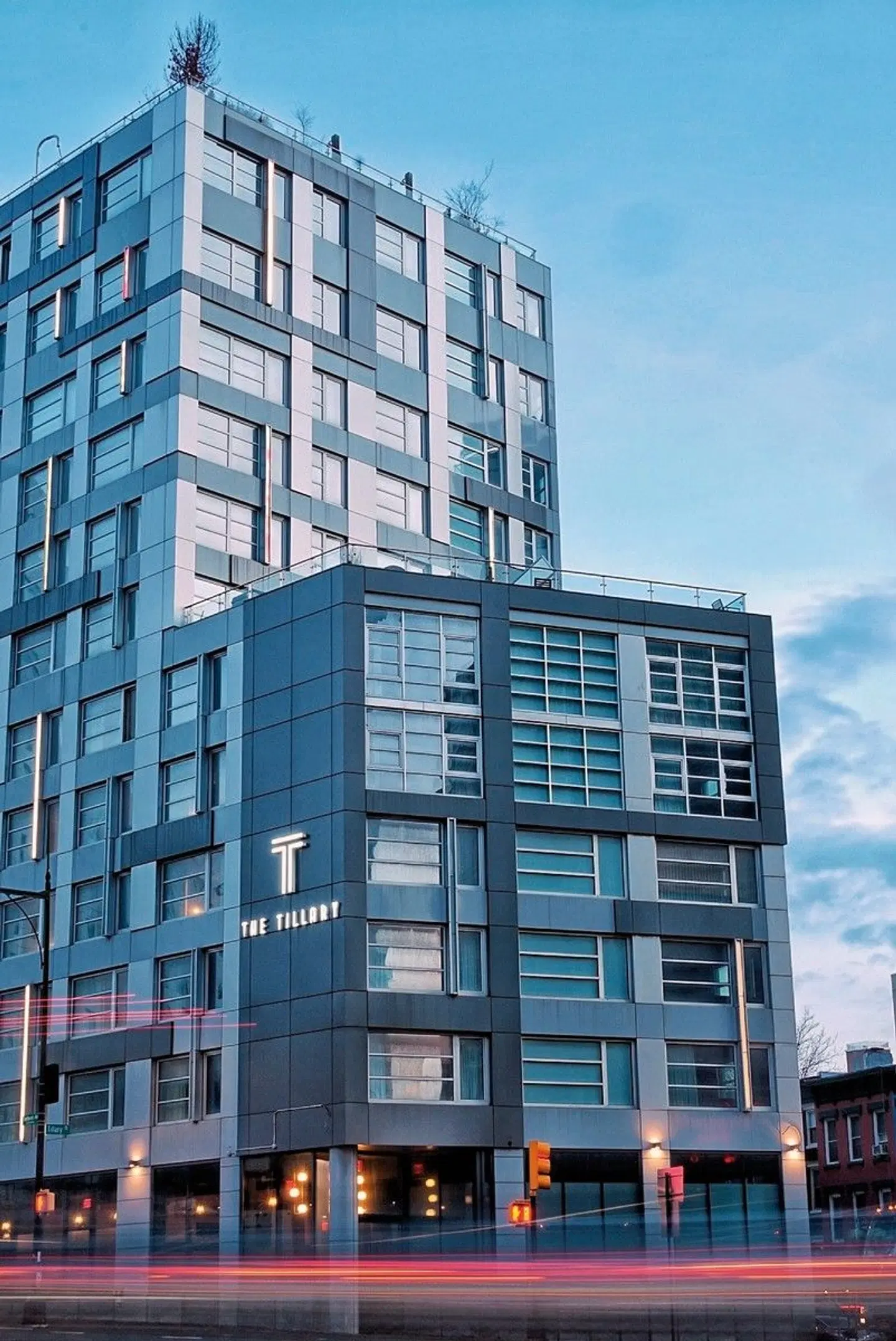 The Tillary Hotel EXTERIOR