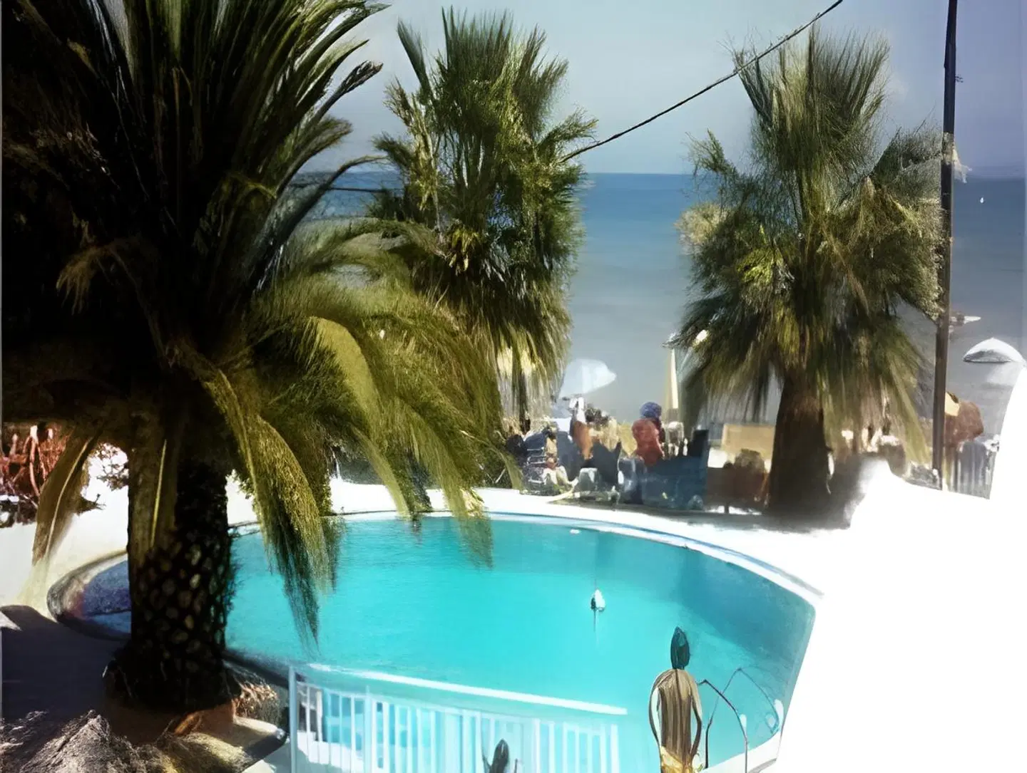 Toula's Apartments OUTDOOR_POOL