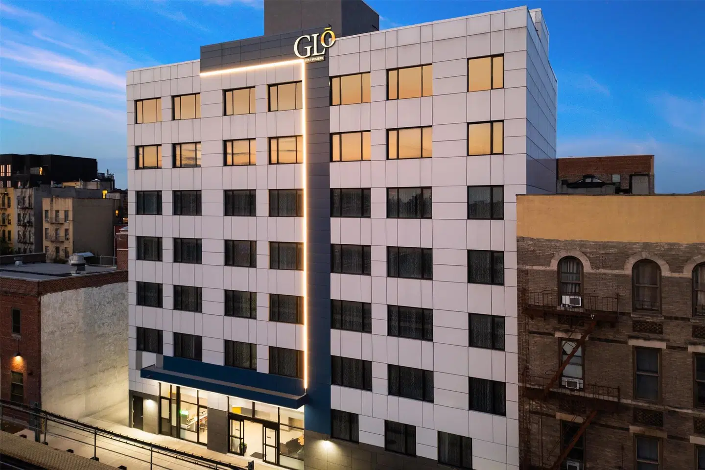 GL' Best Western Bronx NYC EXTERIOR