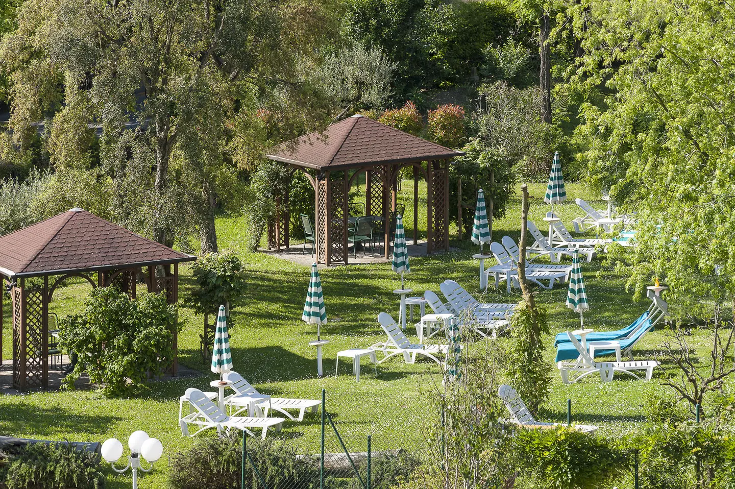 Hotel Harrys' Garden Garten