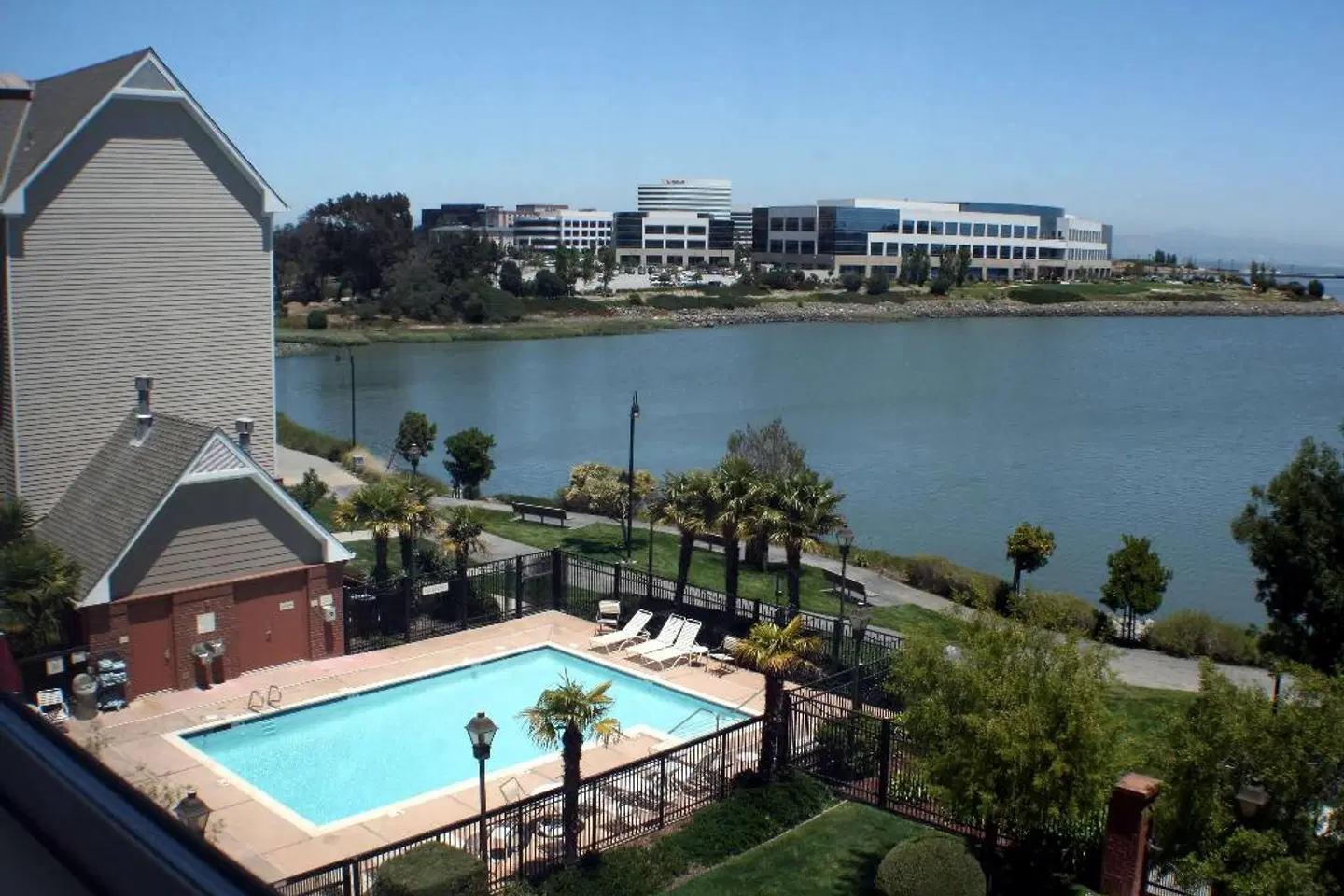 Sonesta ES Suites San Francisco Airport Oyster Point Waterfront OUTDOOR_POOL