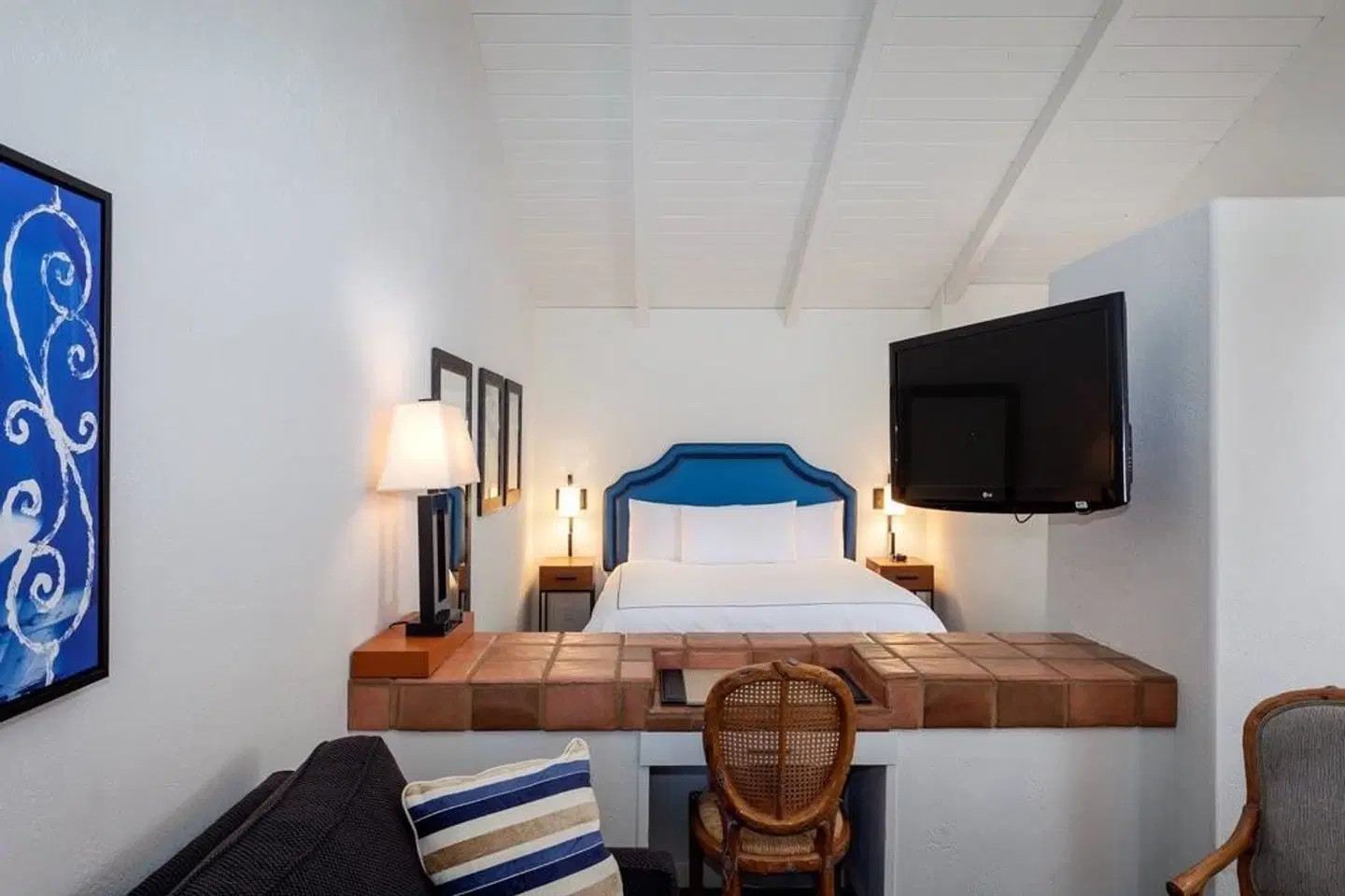 Pacific ROOM_EXAMPLE