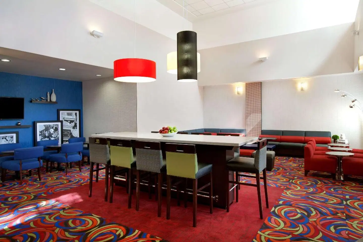 Hampton Inn & Suites Los Angeles/Anaheim-Garden Grove Bar