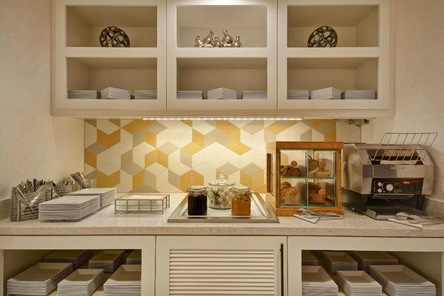 Hyatt Place Fresno Restaurant