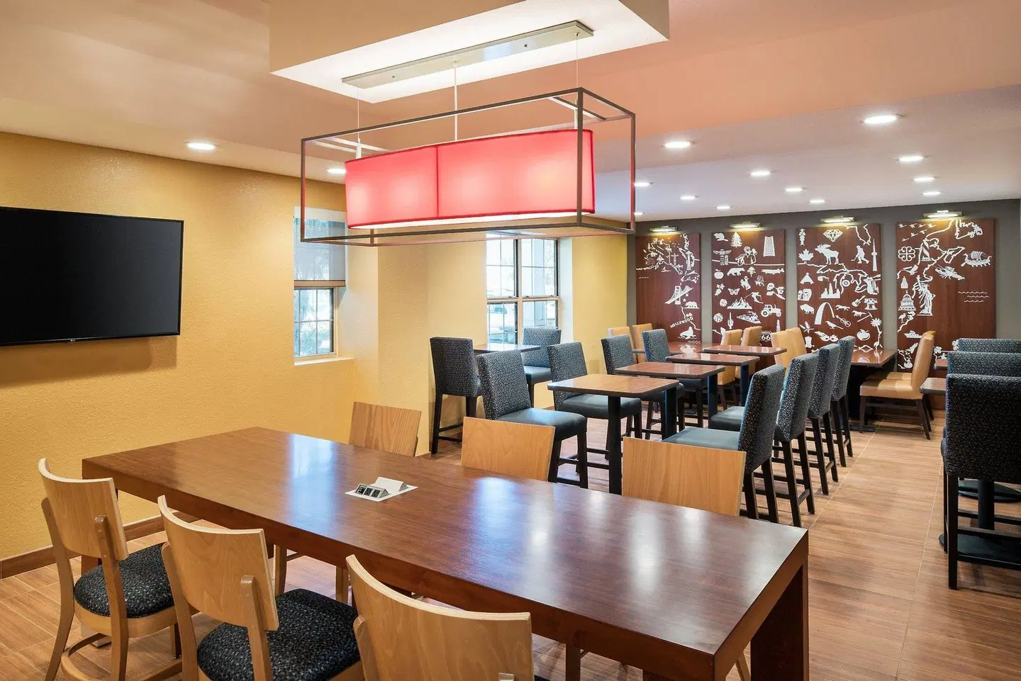 TownePlace Suites by Marriott Los Angeles LAX/Manhattan Beach LOUNGE_LOBBY