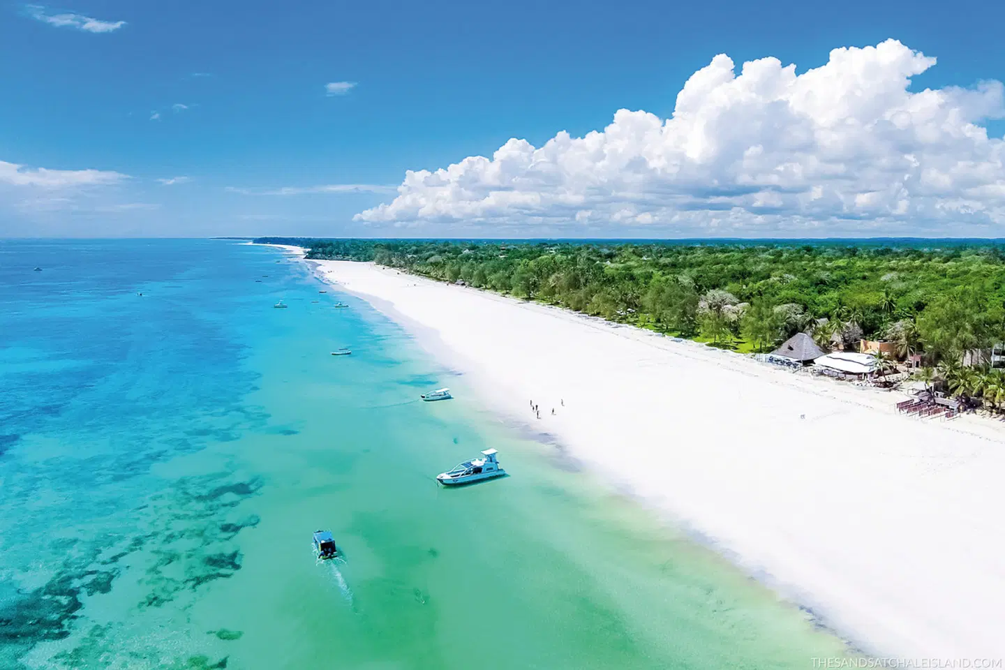 Nomad Beach Resort Strand