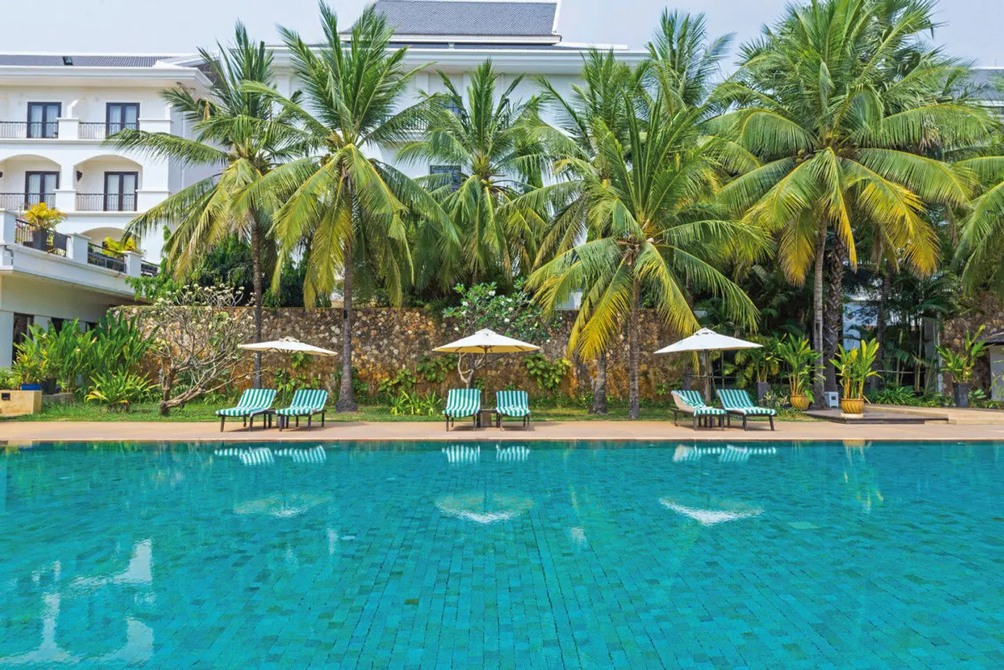 Lotus Blanc Resort OUTDOOR_POOL