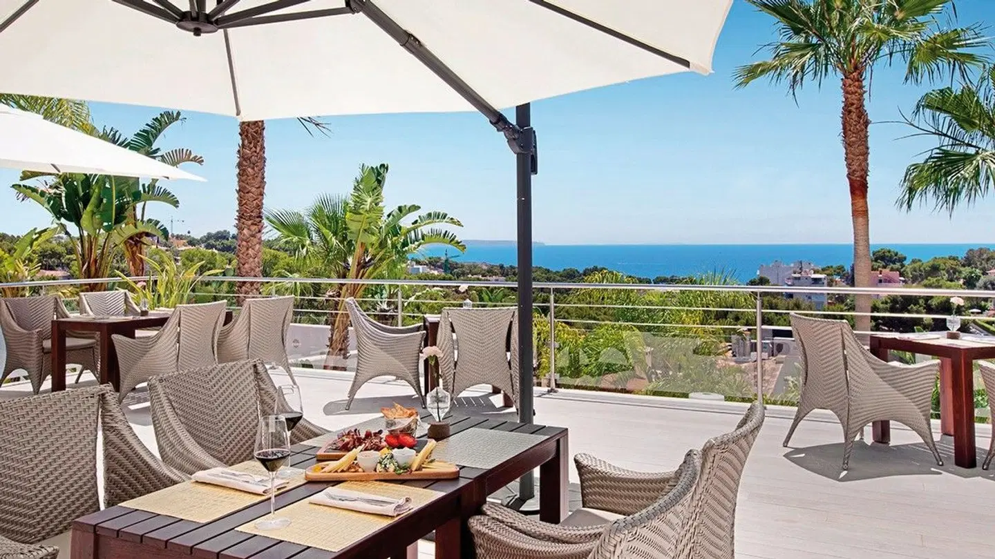 Portals Hills Boutique Hotel Terrasse