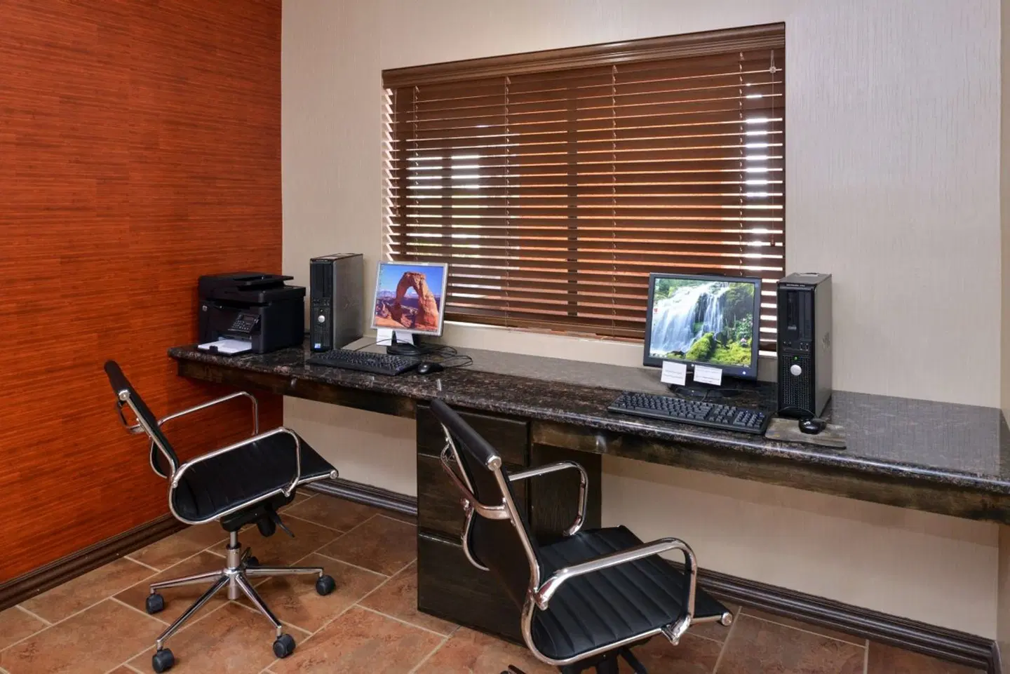 Holiday Inn Express & Suites Kingman by IHG SPORTS_AND_LEISURE