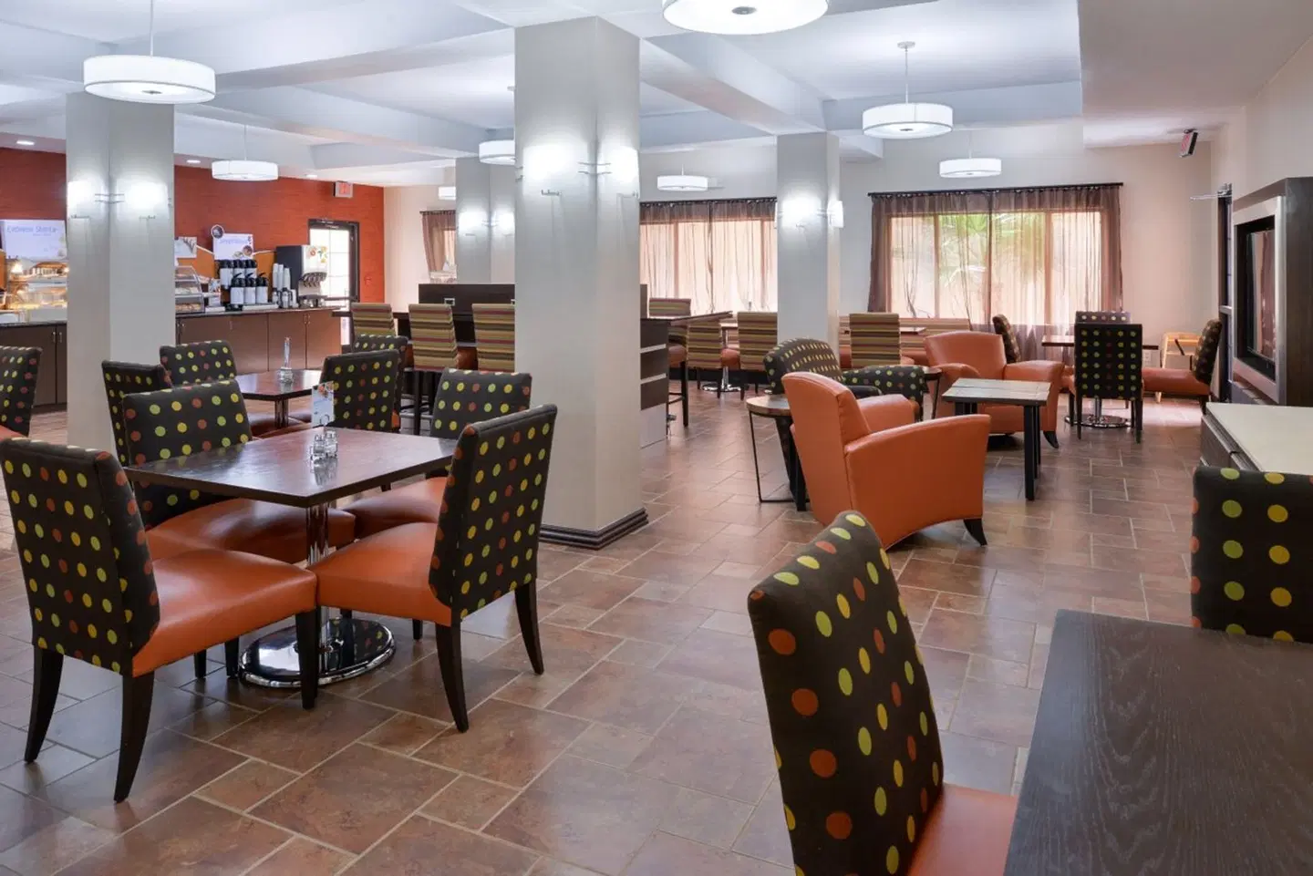 Holiday Inn Express & Suites Kingman by IHG Bar