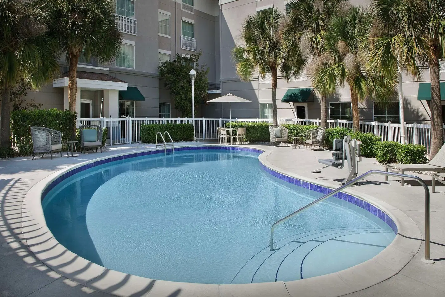 Homewood Suites by Hilton Orlando Airport OUTDOOR_POOL