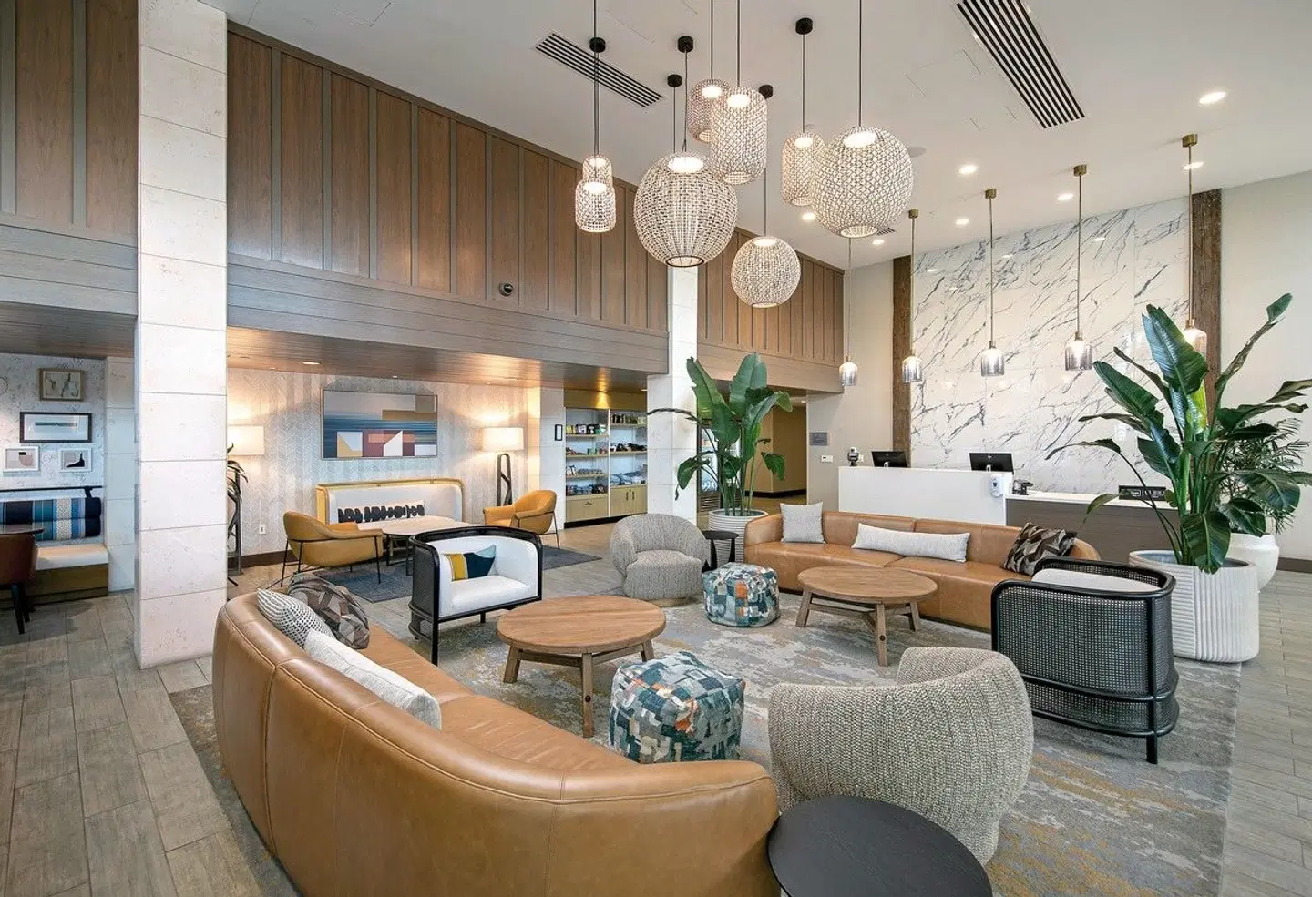 Inn at the Pier Pismo Beach, Curio Collection by Hilton LOUNGE_LOBBY