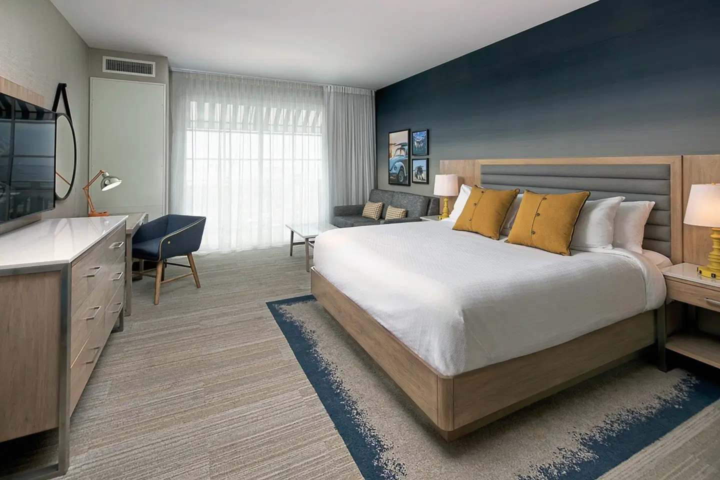 Inn at the Pier Pismo Beach, Curio Collection by Hilton ROOM_EXAMPLE