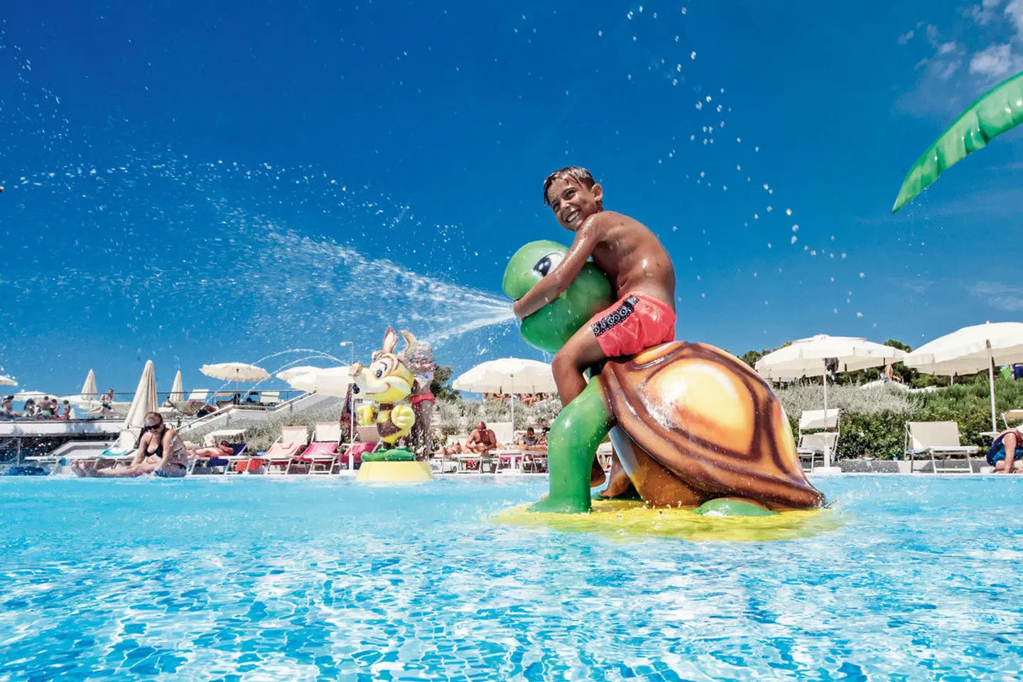 Zaton Holiday Resort OUTDOOR_POOL