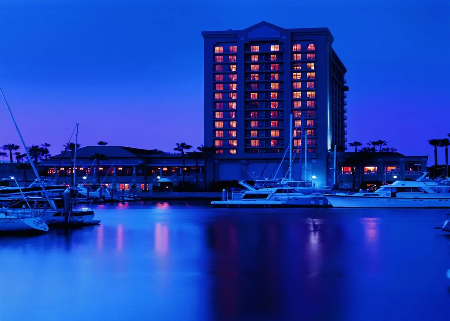 The Ritz-Carlton, Marina del Rey EXTERIOR