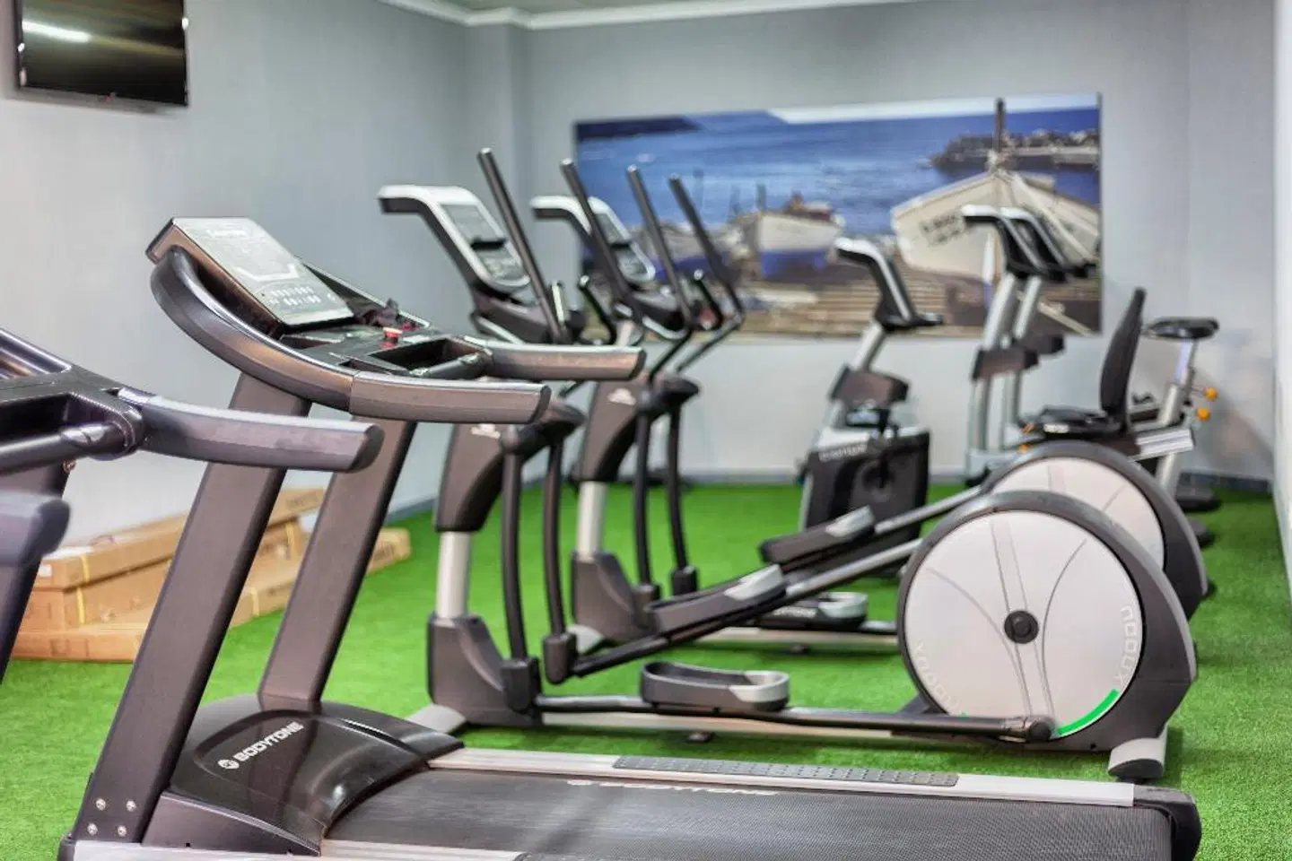 Amoros SPORTS_AND_LEISURE