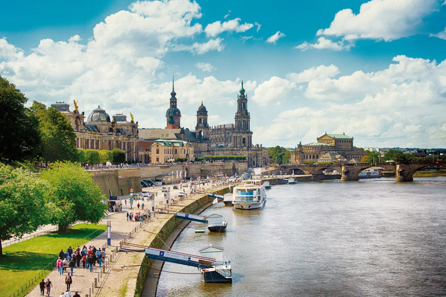 Der Elbe-Radweg klassisch Terrasse