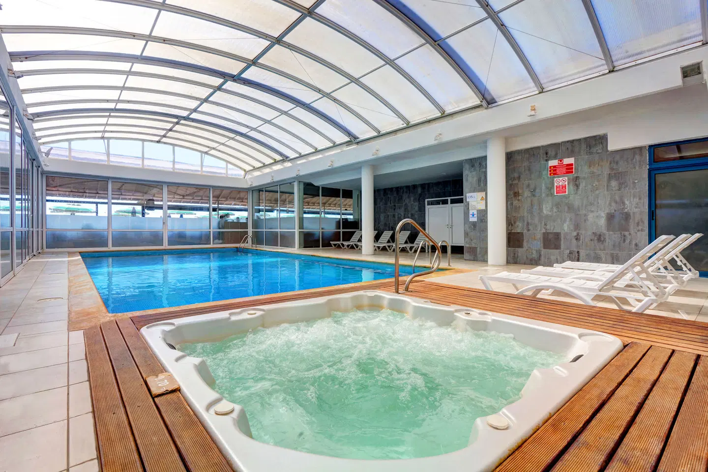 Slavuna OUTDOOR_POOL