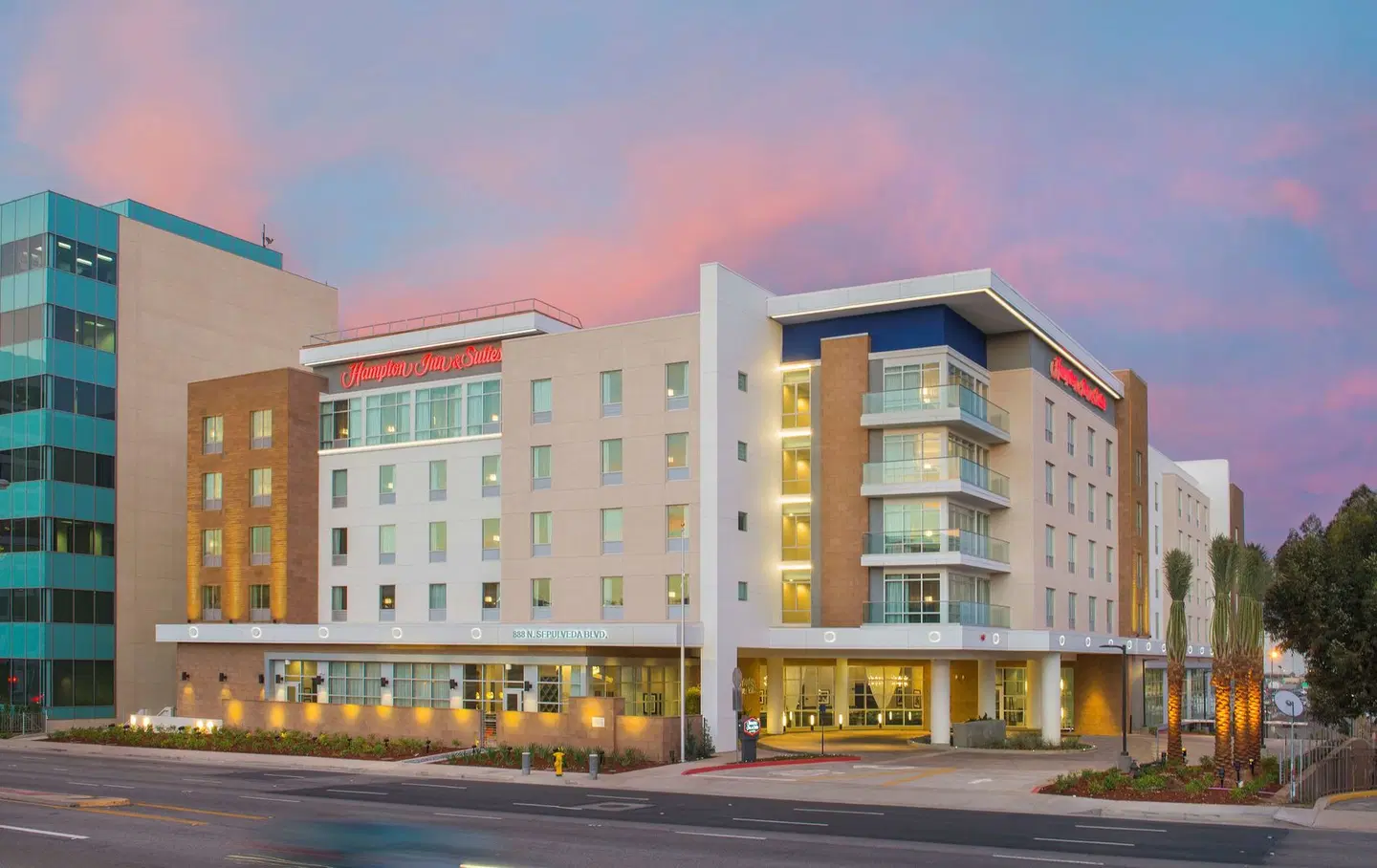 Hampton Inn & Suites LAX El Segundo EXTERIOR