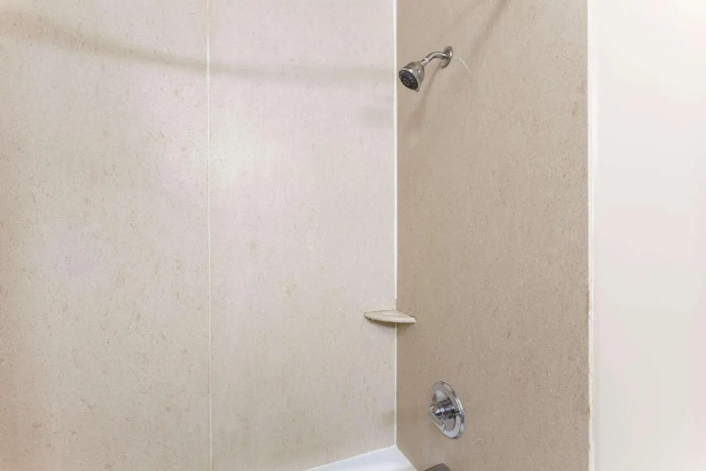 Super 8 by Wyndham Torrance LAX Airport Area Badezimmer