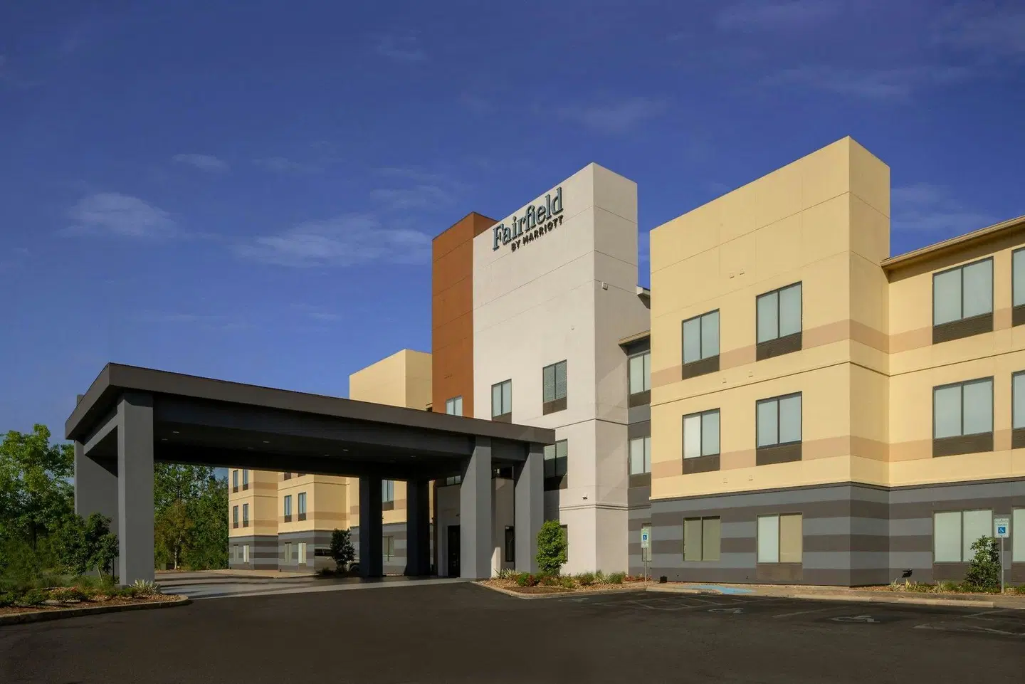 Fairfield Inn & Suites by Marriott Lafayette South EXTERIOR
