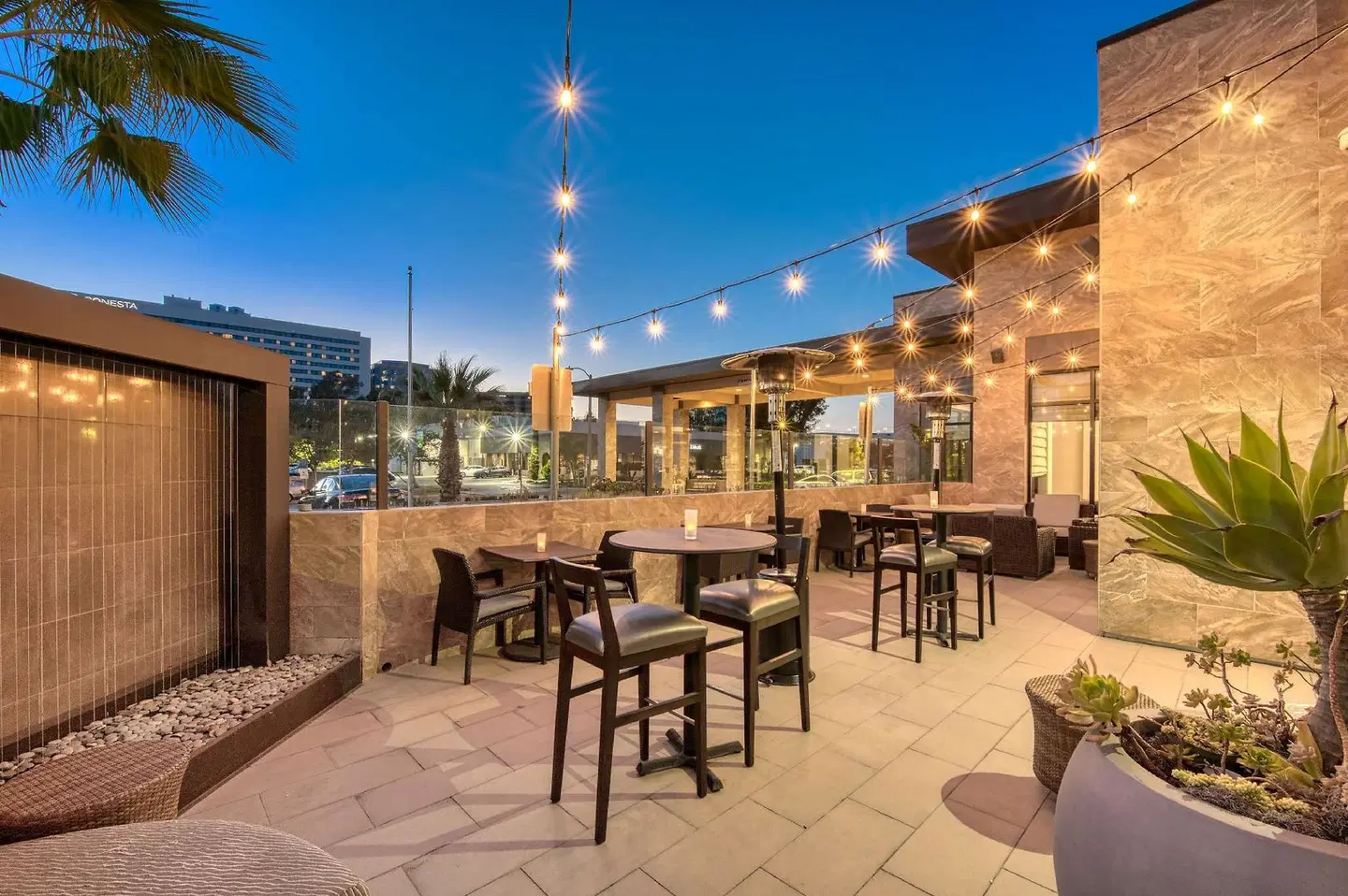 Hilton Garden Inn Irvine/Orange County Airport Terrasse