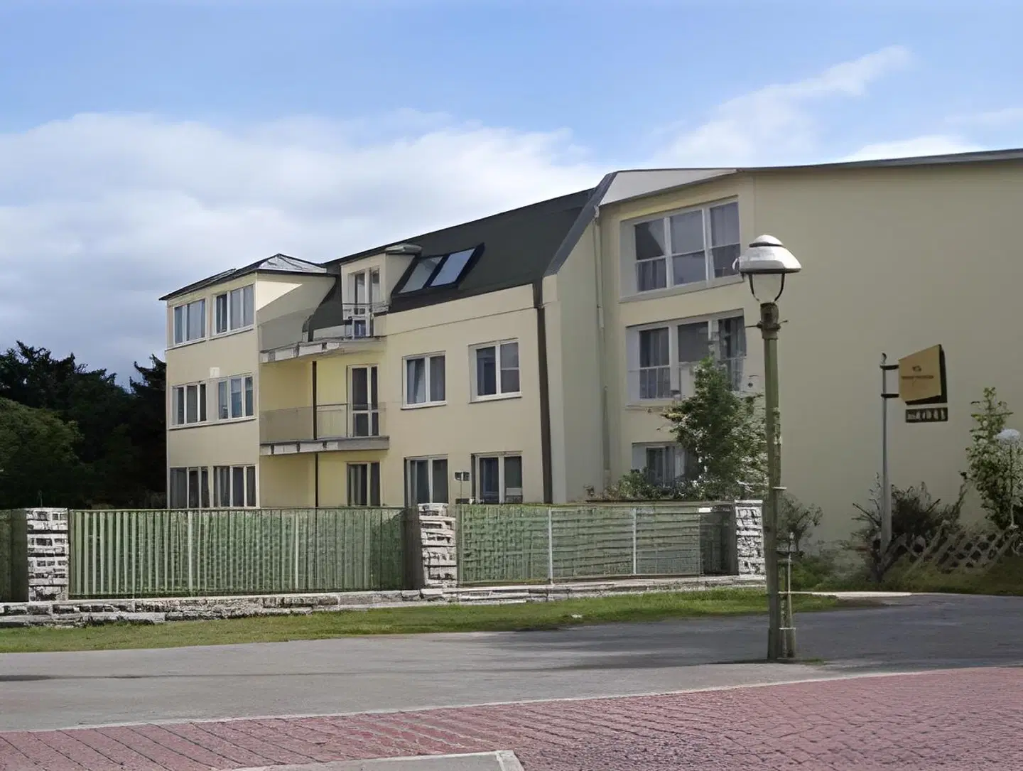 Aparthotel Guzulka & Restaurant EXTERIOR