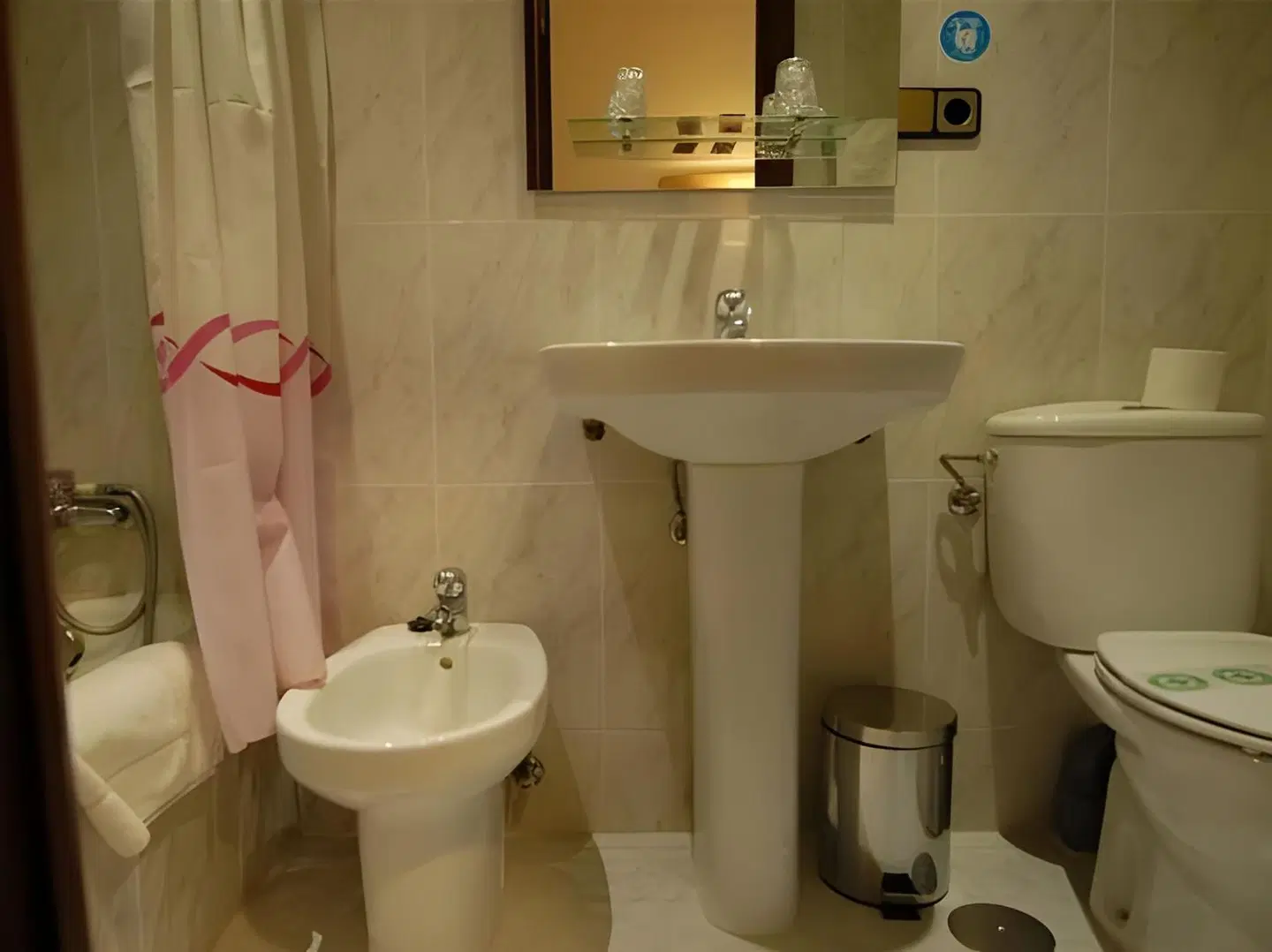 Hostal Aguilar Badezimmer