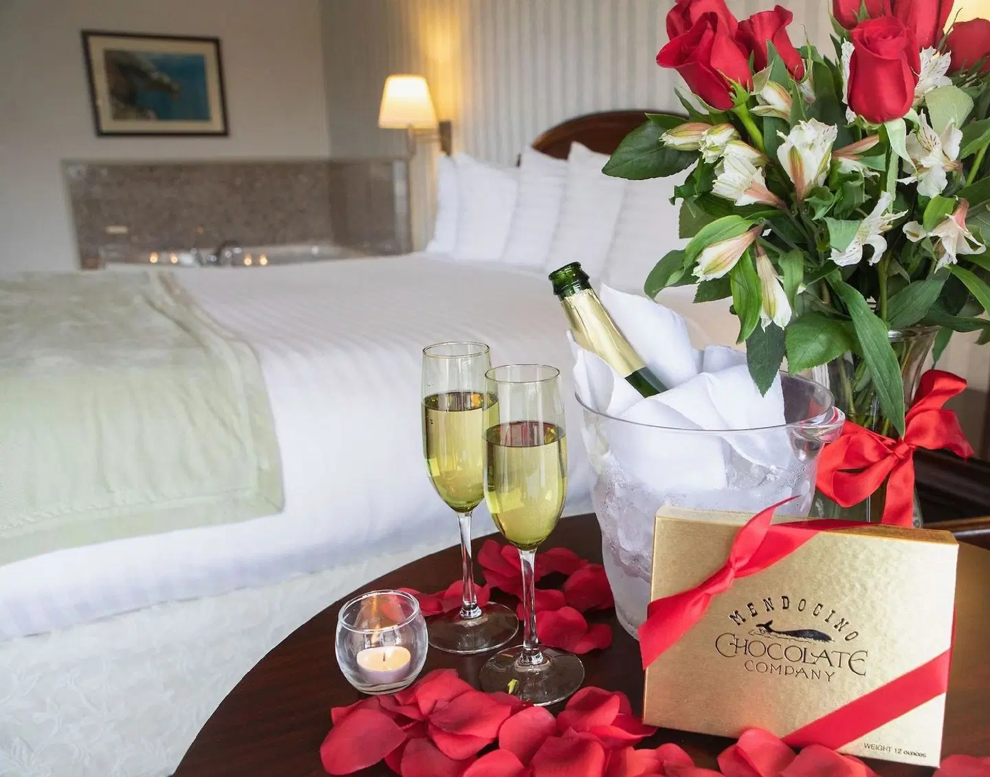 Emerald Dolphin Inn & Mini Golf ROOM_EXAMPLE