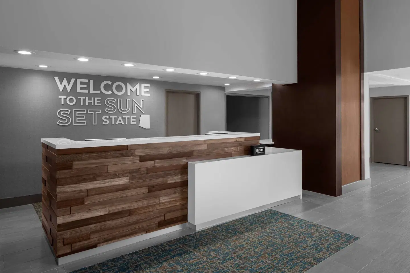 Hampton Inn Phoenix-Biltmore LOUNGE_LOBBY