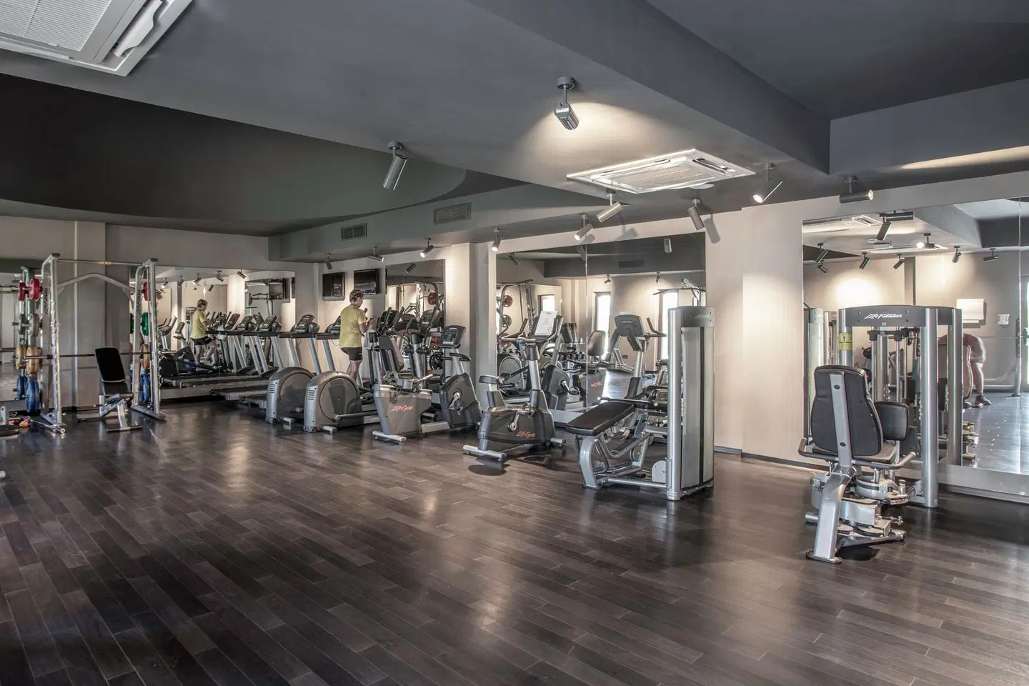 Paloma Orenda SPORTS_AND_LEISURE