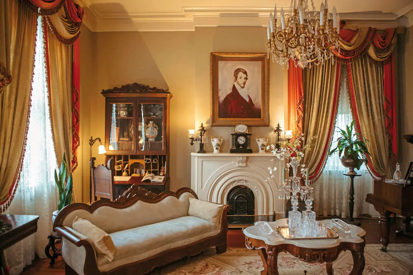 Anchuca Historic Mansion & Inn ROOM_EXAMPLE