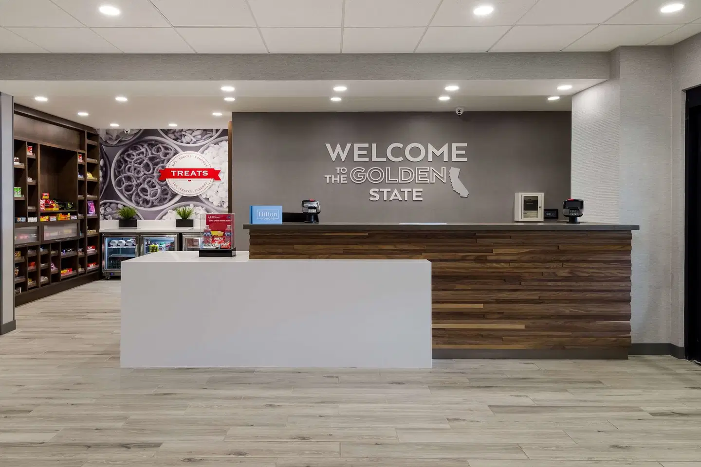 Hampton Inn Concord LOUNGE_LOBBY