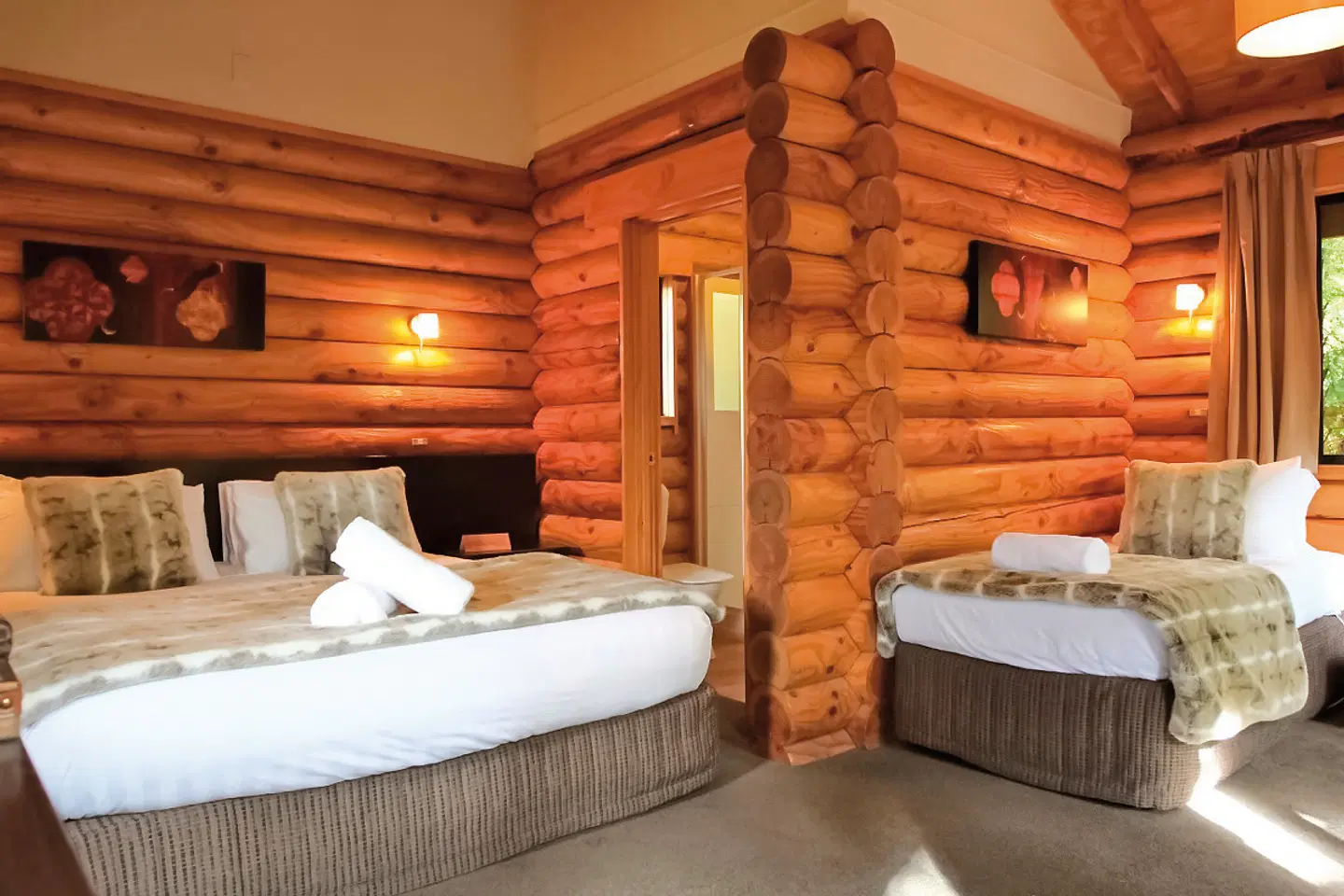 Rainforest Retreat HEALTH_BEAUTY