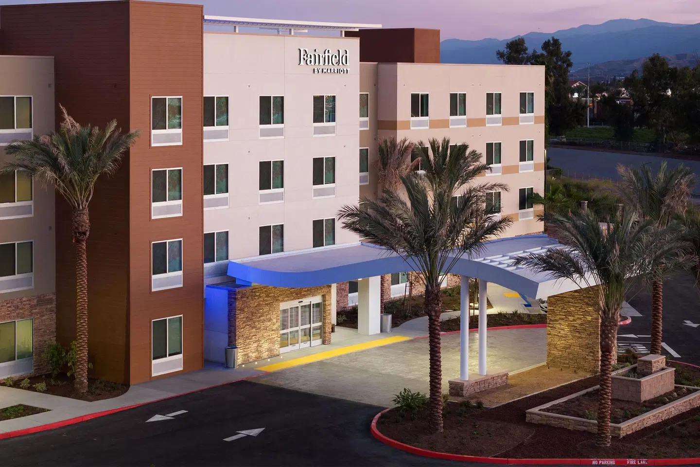 Fairfield by Marriott Inn & Suites Chino EXTERIOR